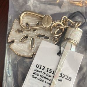 Brahmin Sand Dollar Tassel in Milk